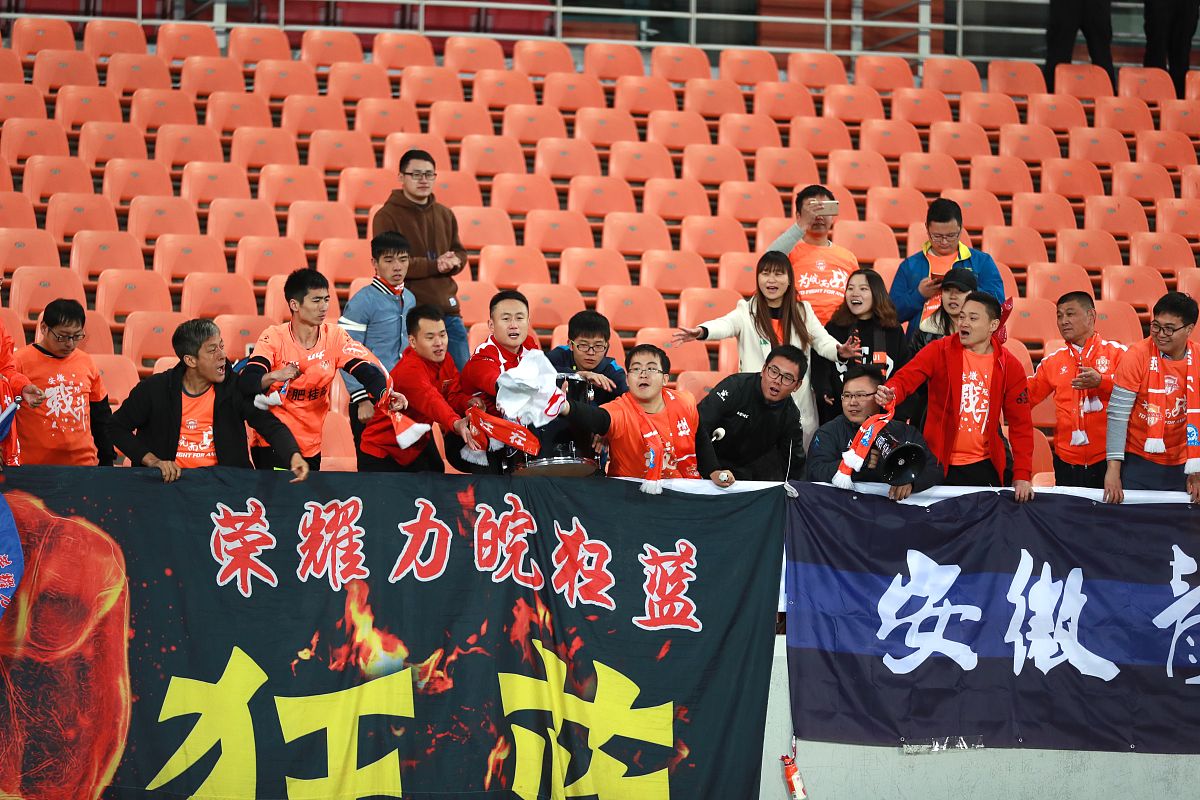 一方队员斗志昂扬,成功击败对手的简单介绍 一方队员斗志昂扬,成功击败对手的简单介绍