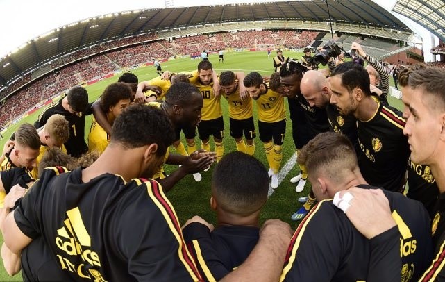 体育赛事直播-关于竞技赛场激情迸发，体育巨星开创辉煌历程的信息