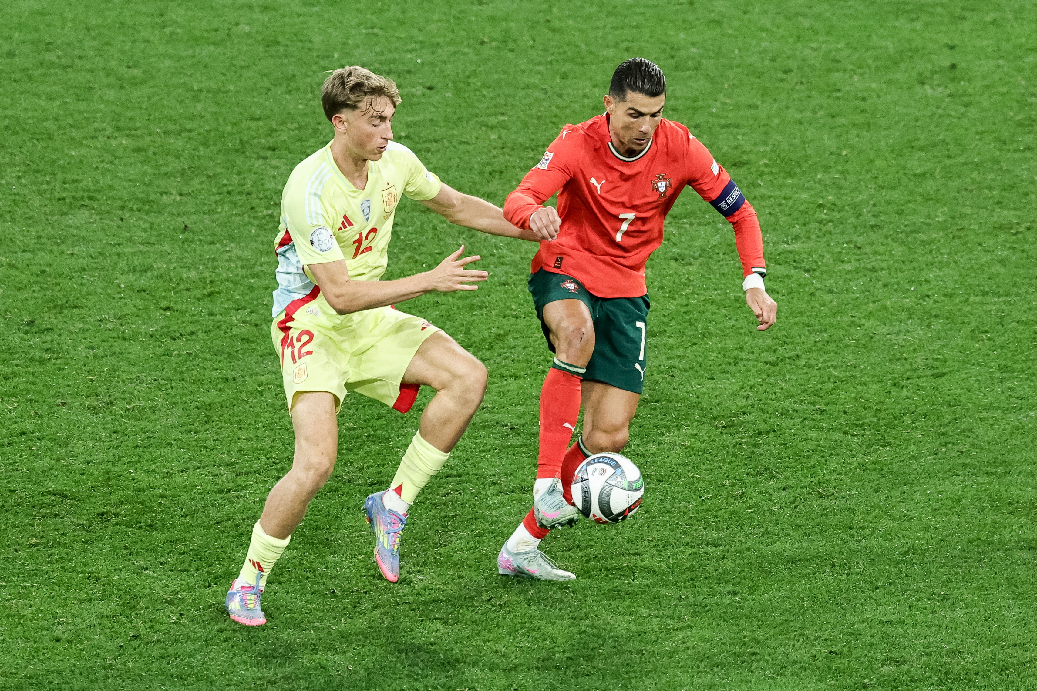 包含奥地利惨败葡萄牙,提前无缘欧国联四强的词条 包含奥地利惨败葡萄牙,提前无缘欧国联四强的词条