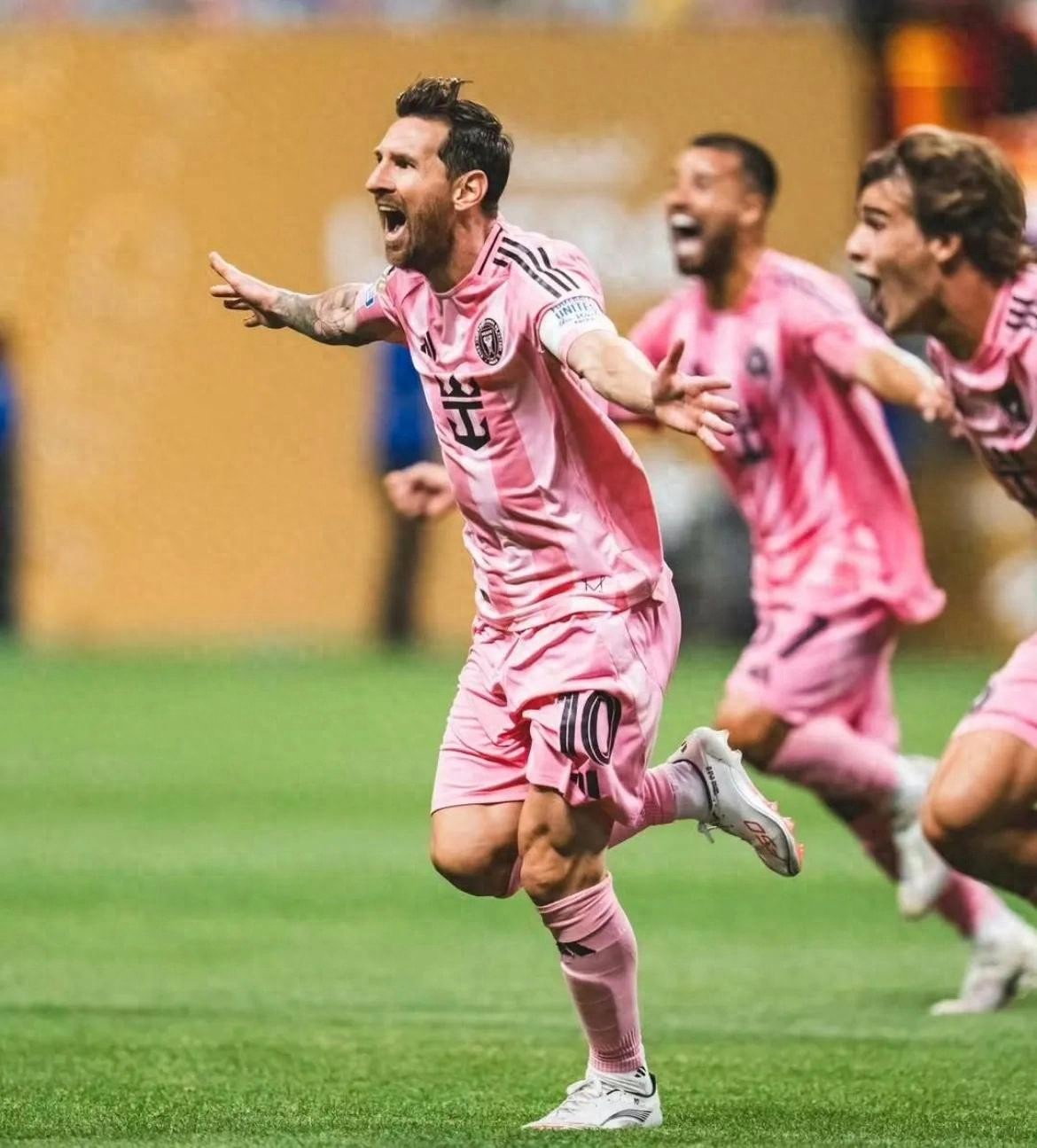 关于美国翻盘马赛,梅西统治全场的信息 关于美国翻盘马赛,梅西统治全场的信息