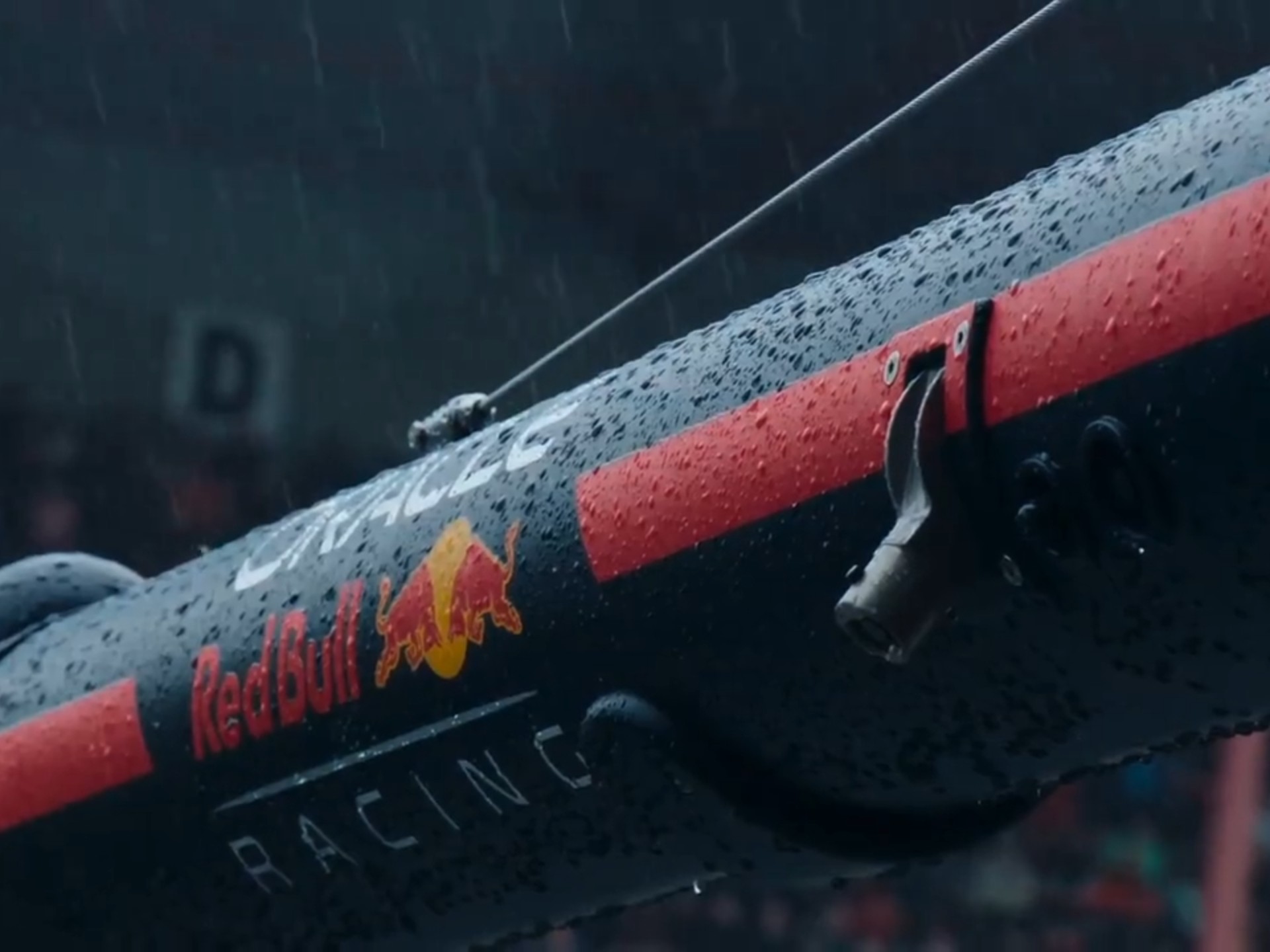 威廉姆斯绝杀法拉利，维斯塔潘统治全场的简单介绍